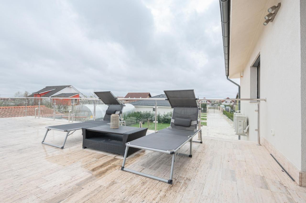 Casa Fischer Apartment Ciheiu Bagian luar foto