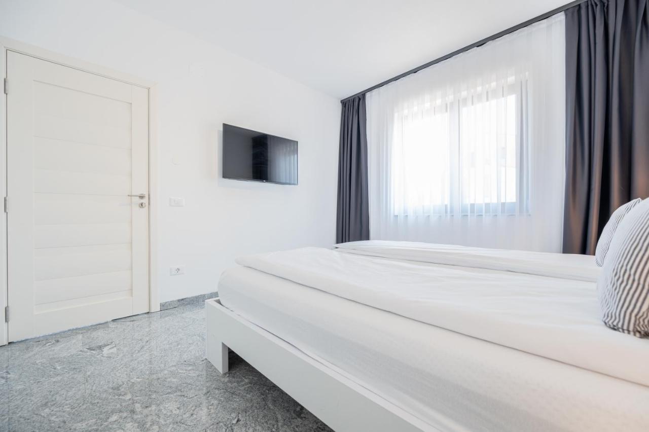 Casa Fischer Apartment Ciheiu Bagian luar foto