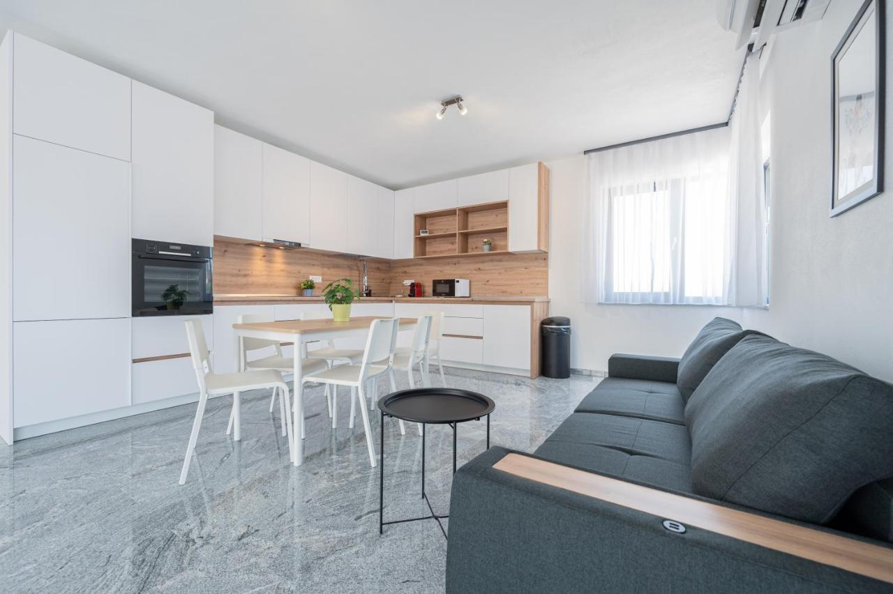 Casa Fischer Apartment Ciheiu Bagian luar foto