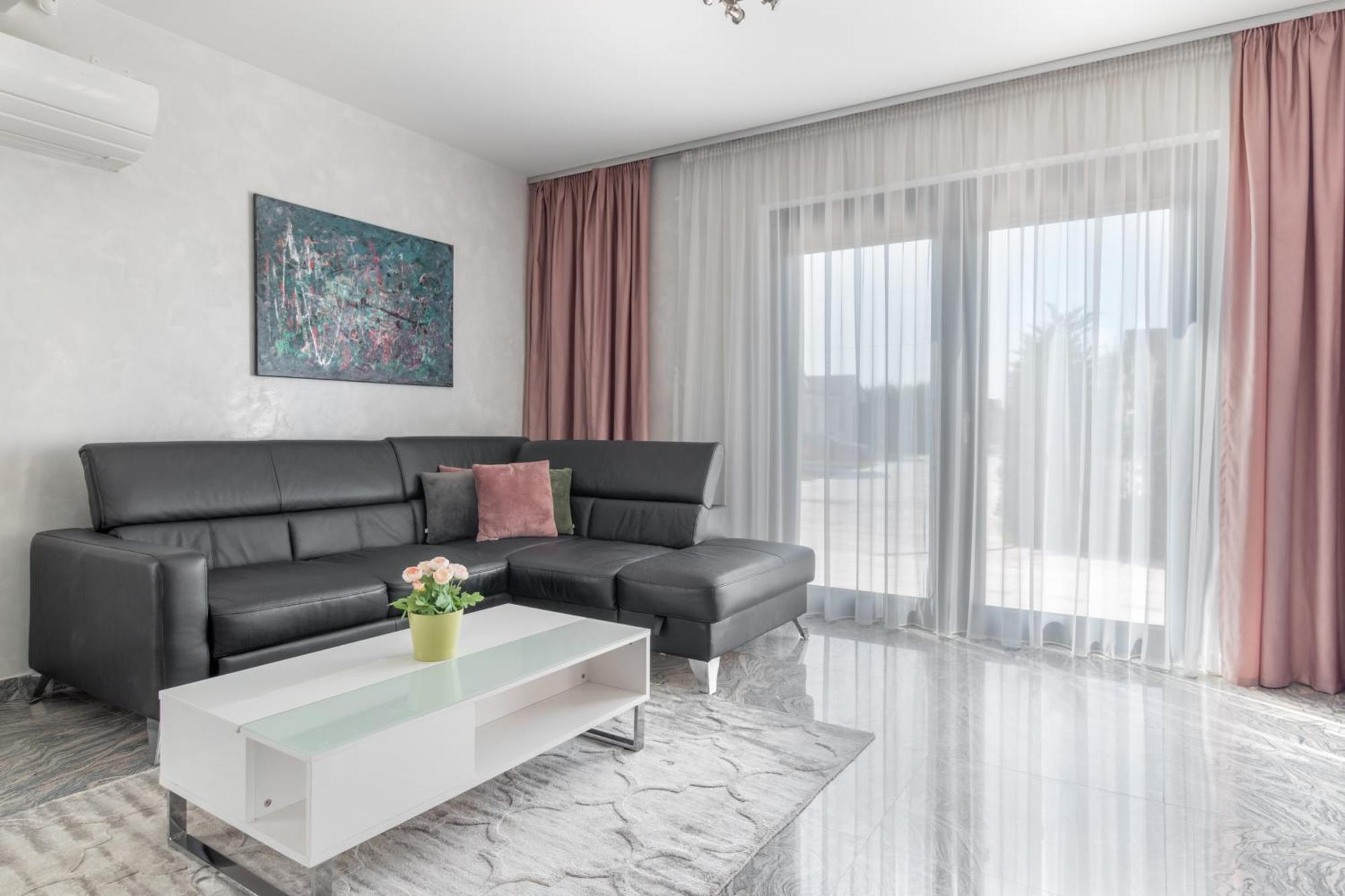 Casa Fischer Apartment Ciheiu Bagian luar foto